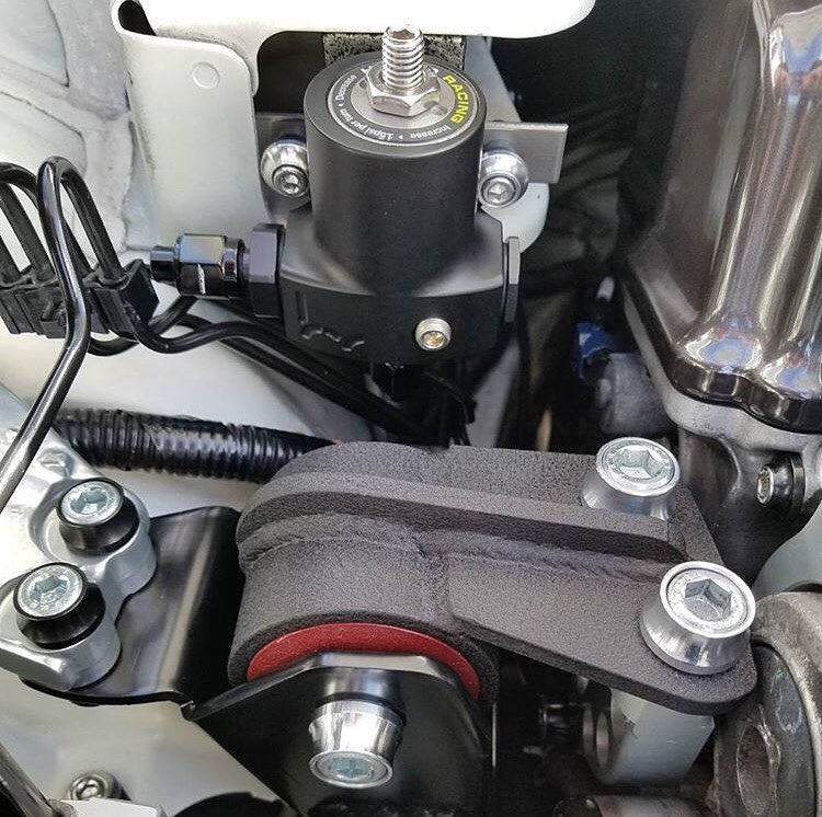 Innovative 2006 - 2011 Honda Civic Si K - Series Manual Transmission Replacement Mount Kit with Unique Vibration - Minimizing Design